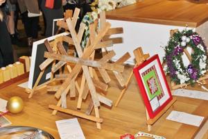 11.21.15_Steelcase_Holiday_45.JPG