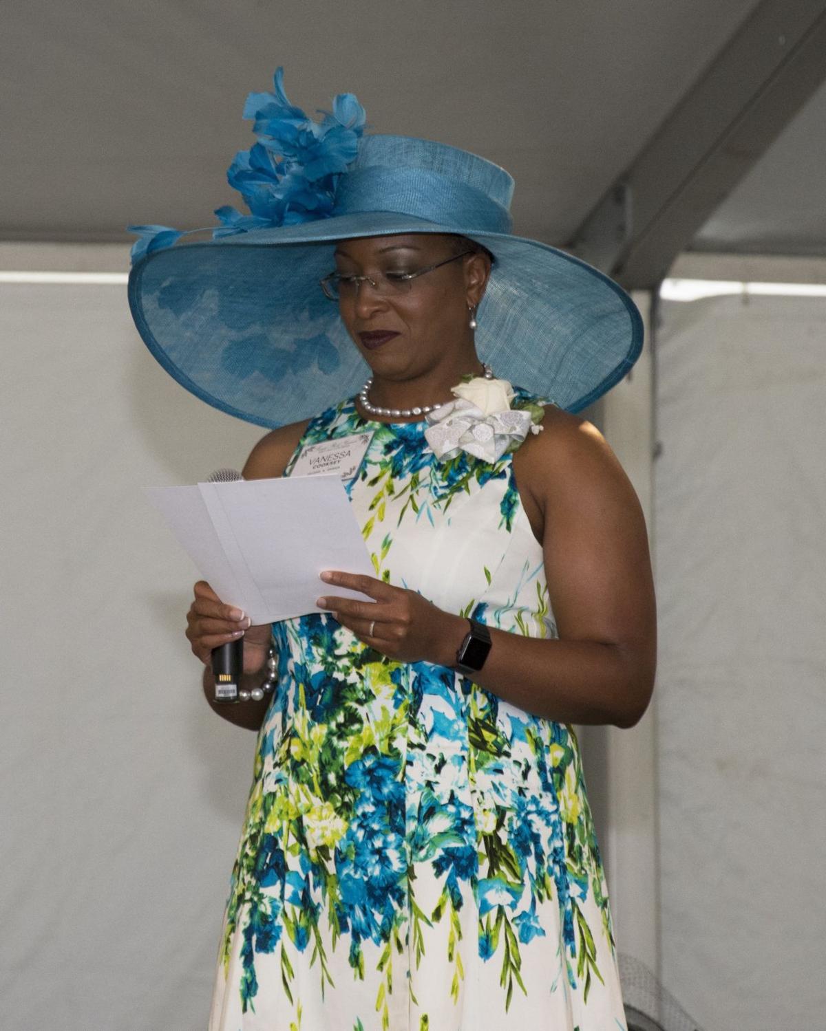 060817HatLuncheon25.JPG