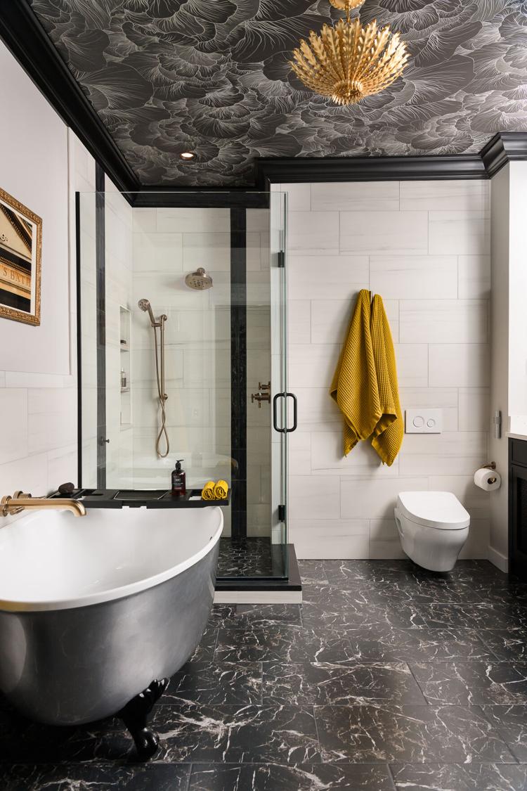 A glamourous primary bath remodel to covet