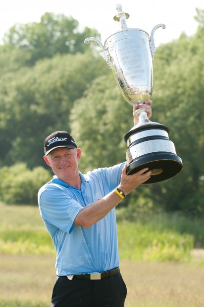 SeniorPGAdefendingchampRogerChapman.jpg