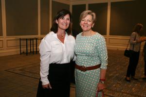 Amy Dove, Lisa Lyle