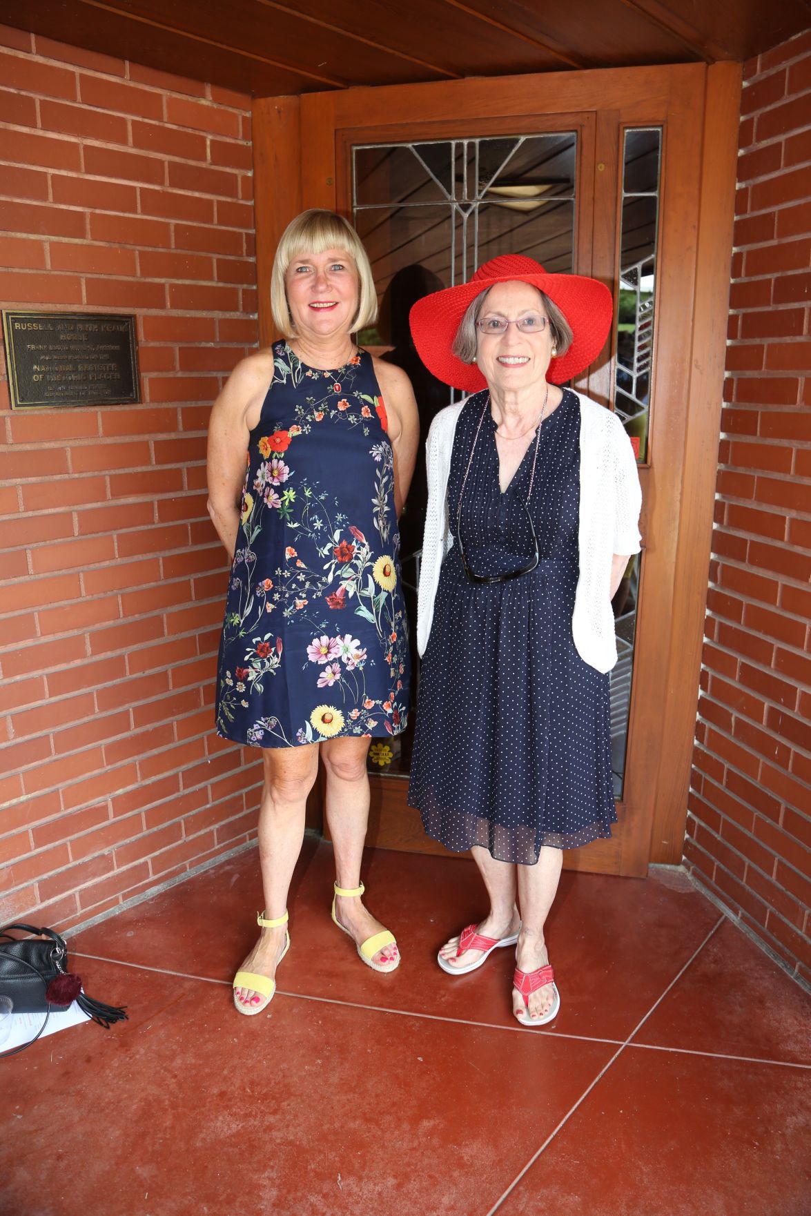 Sally Pinckard, Carolyn Noll