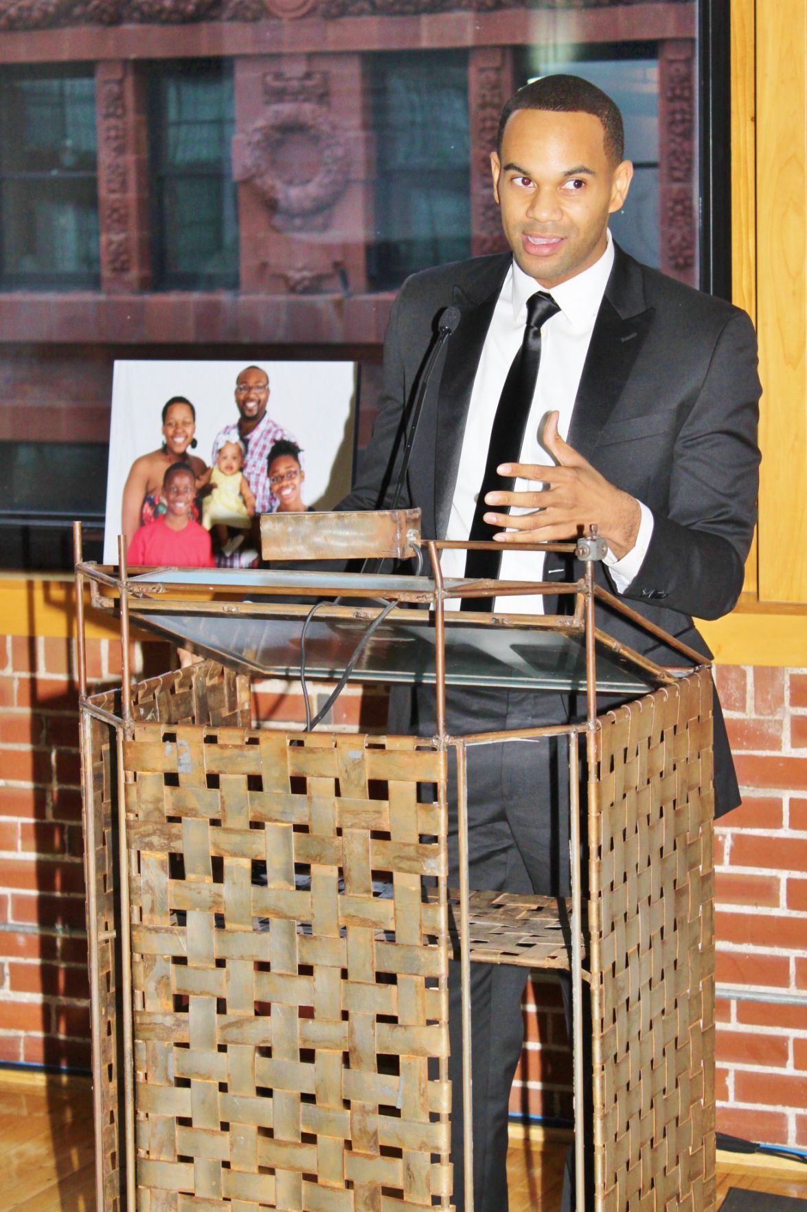 Seth Lemon (FOX 2, MC)