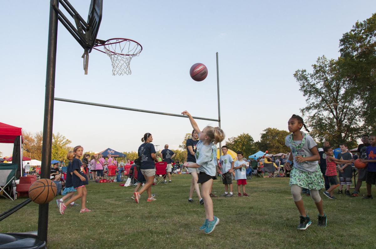 Leukemia & Lymphoma Society Light The Night in Forest Park
