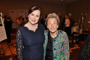 Laura Helling, Ruth Malvern