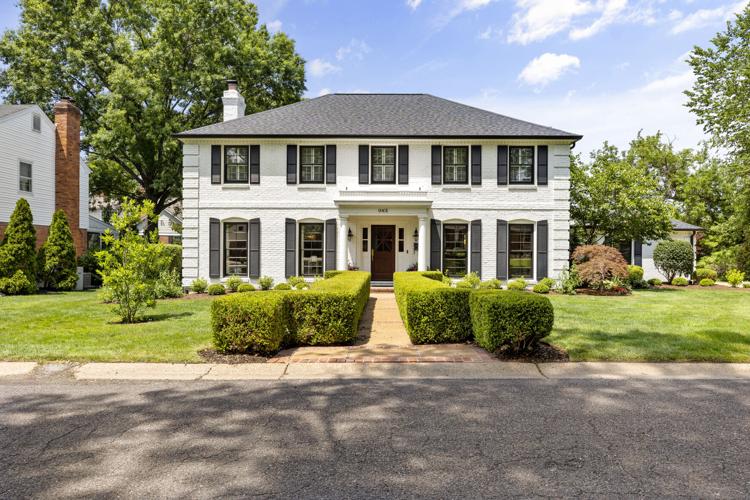 Distinctive Property 1 Kings Pond Glendale