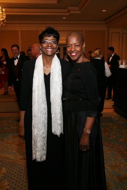Geraldine Reid, Gloria Robinson
