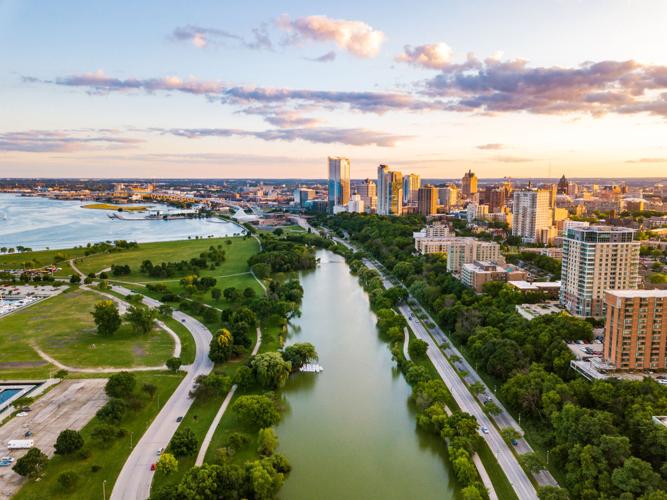 Milwaukee - VM-JMKE Photography-MKESkyline.jpg