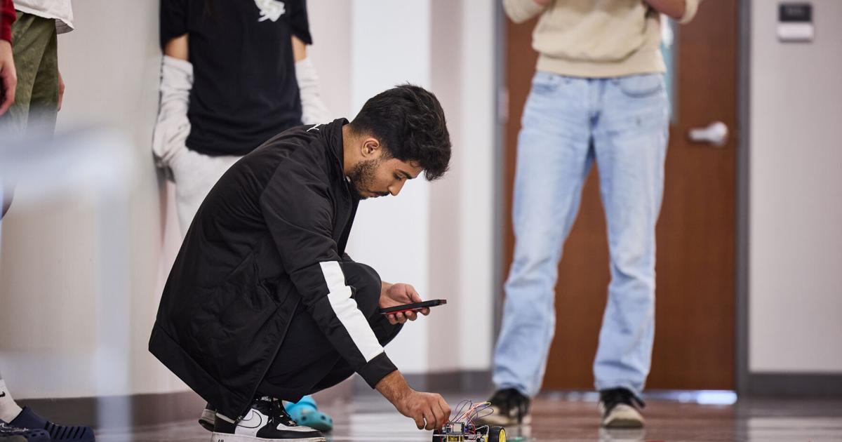 Ameren invests $1 million in UMSL's School of Engineering, funding scholarships and more
