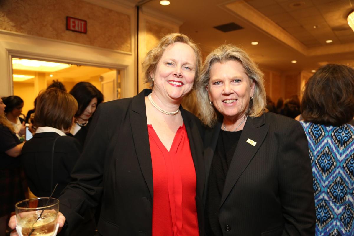 Deb Cotton, Susan Kidder