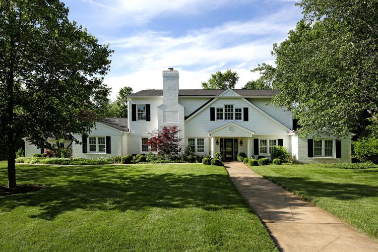 Distinctive Property 19 Maryhill Drive