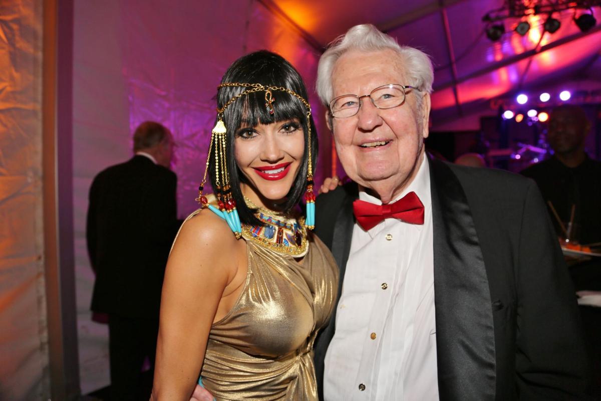 Maggie Gadell, Hank Schreimann