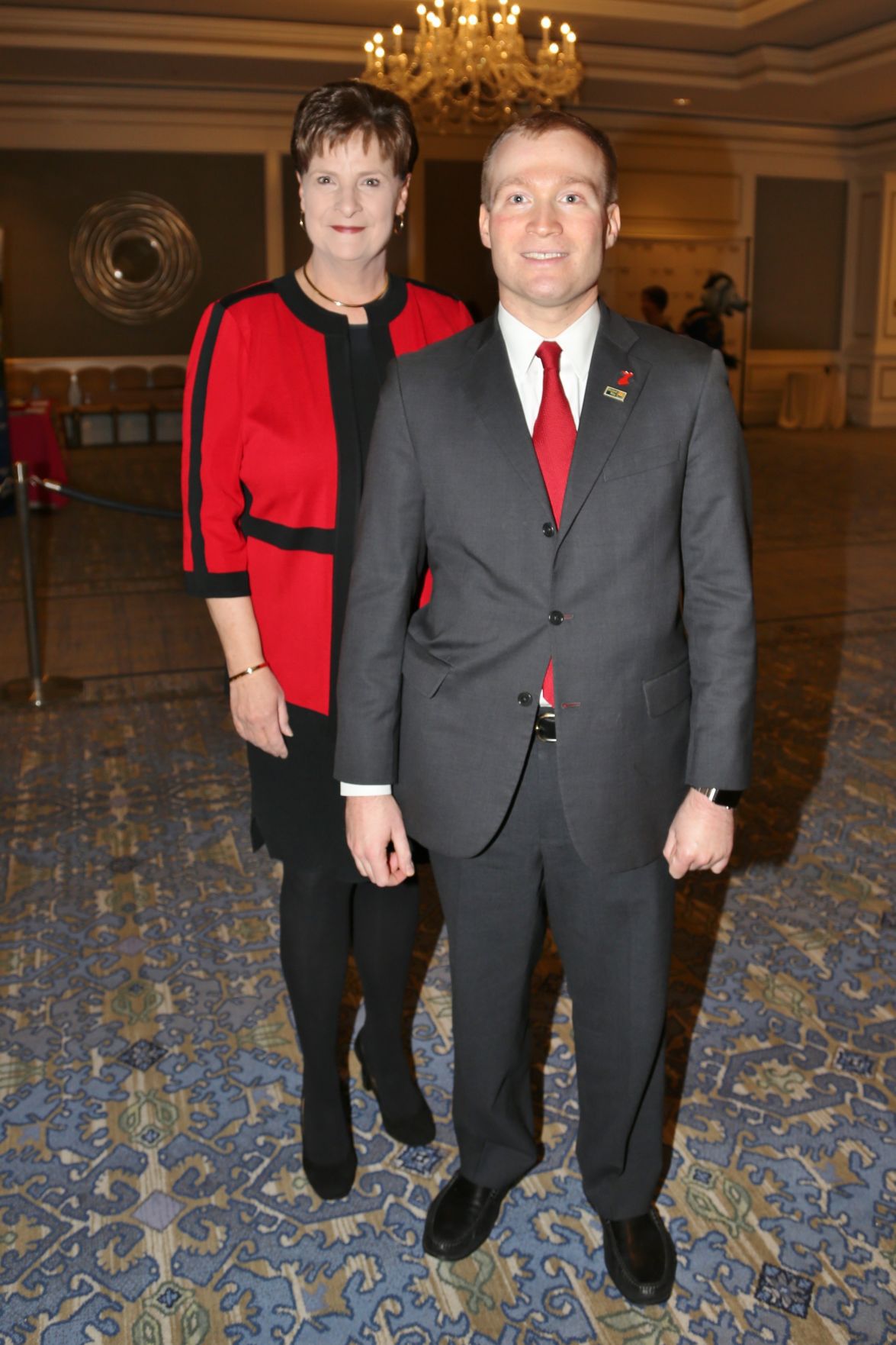 Debra Hollingsworth, Peter Neidorff