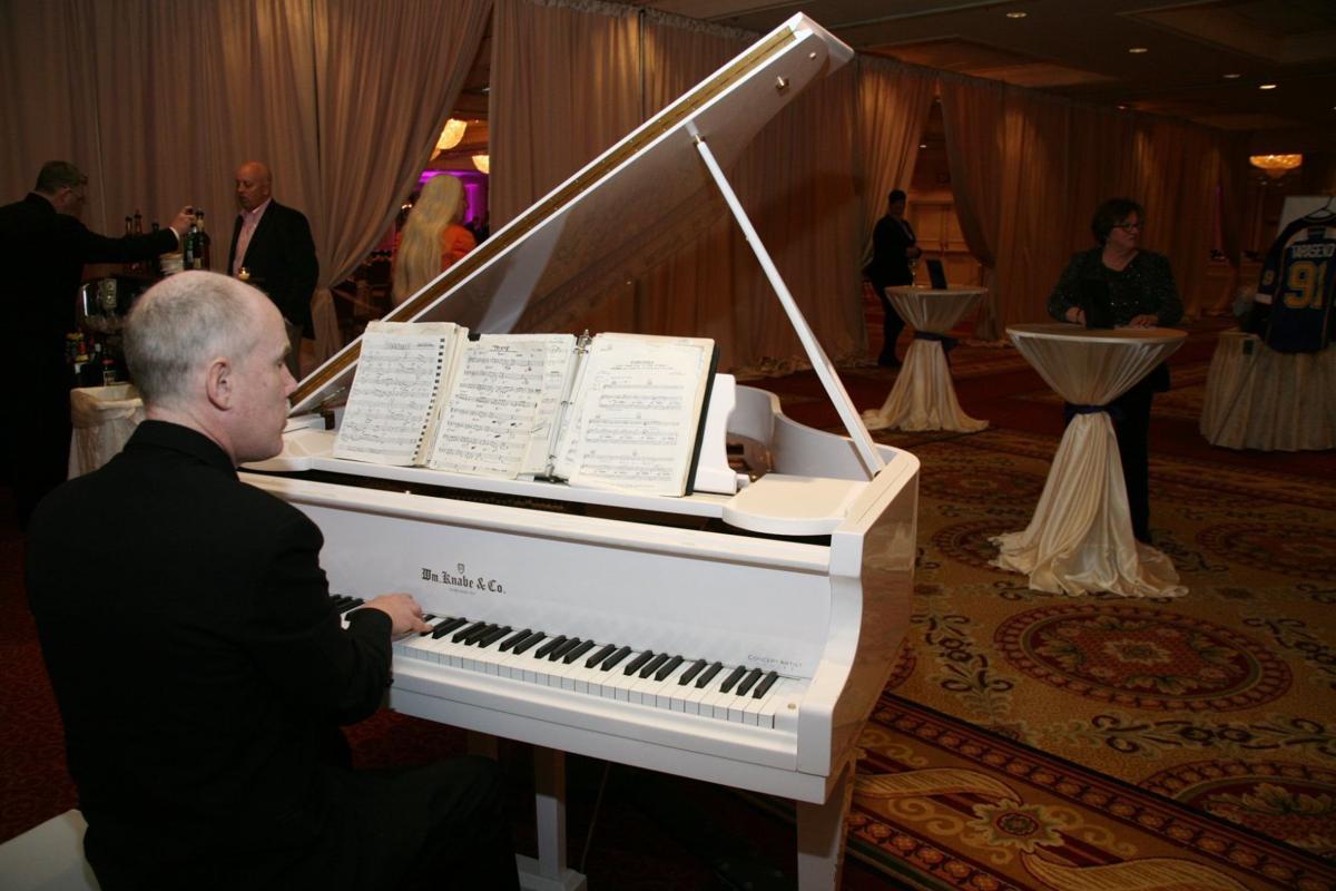 020417WomensSafeHouseGala_08.JPG
