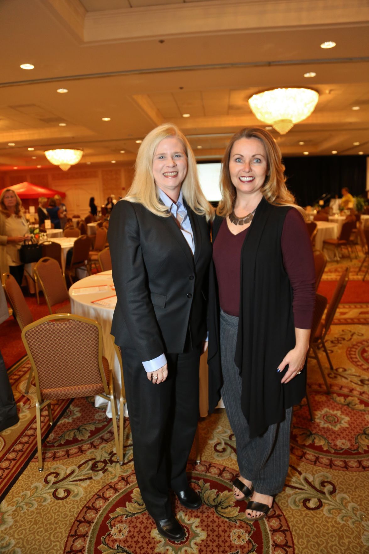 Joy McMillen, Dawn Manske