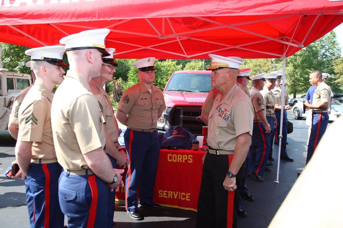 082717MOFriendsInjuredMarines_15.JPG