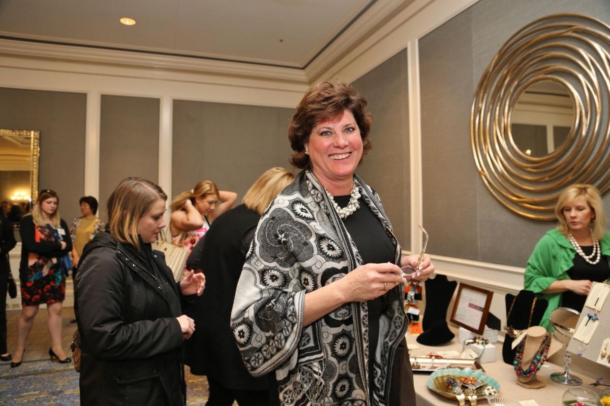 Rhonda Hamm-Niebruegge
Director of Airports
Chief Executive Officer