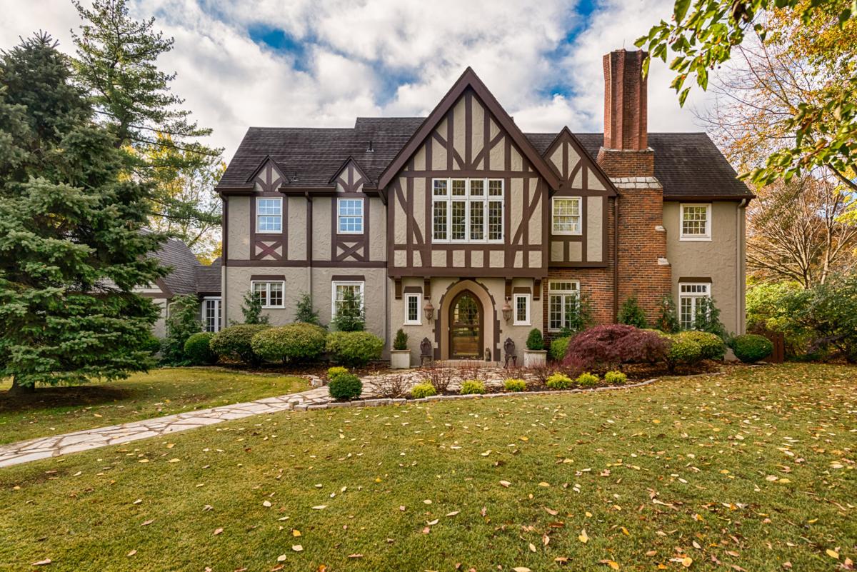 Distinctive Property 31 Westwood Country Club Real Estate