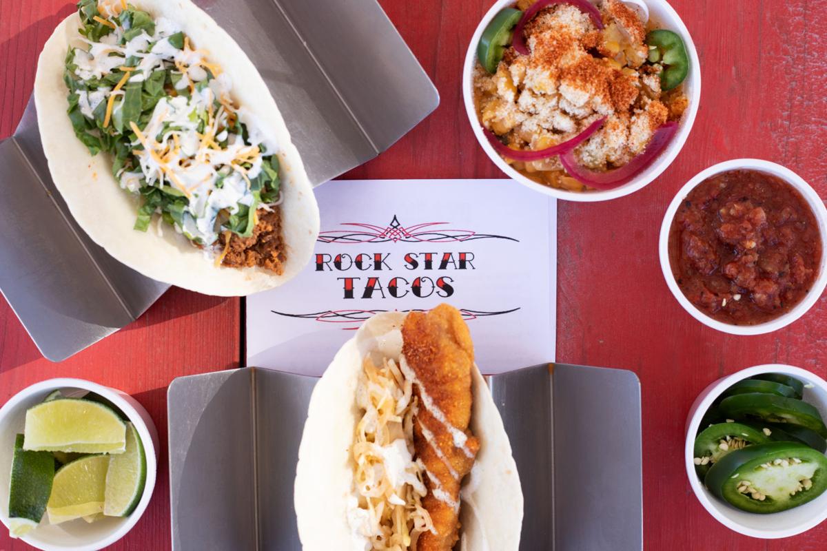 Rock Star Taco Shack Serves Contact Free Fare In New Town St Charles Food Laduenews Com