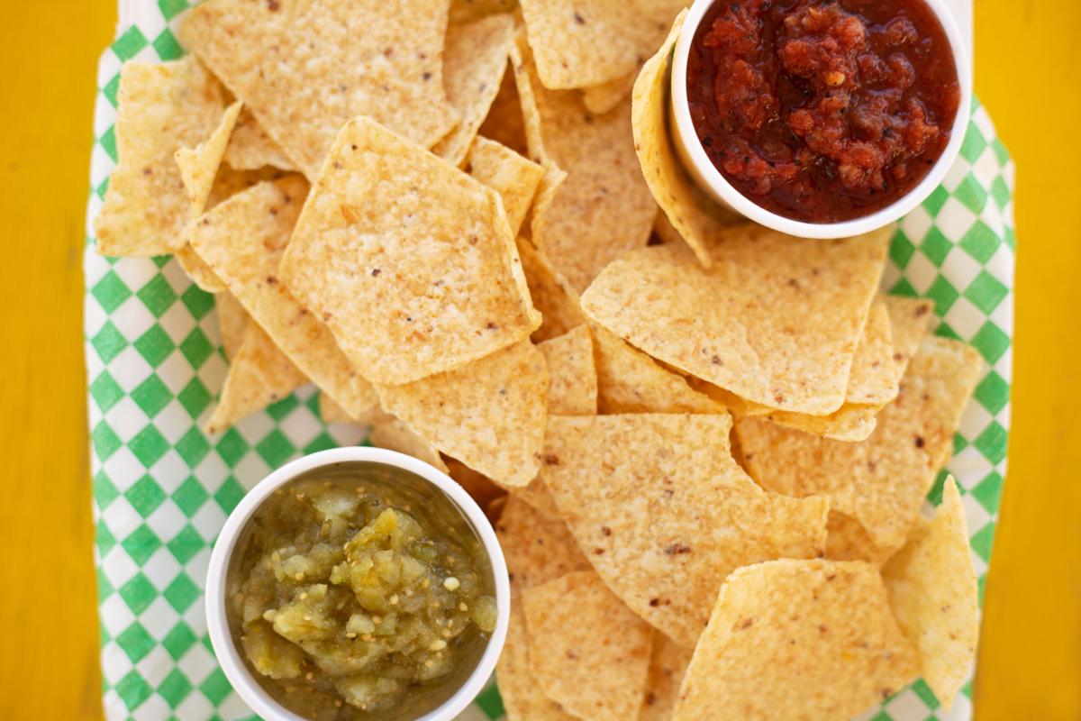 Rock Star Taco Shack Serves Contact Free Fare In New Town St Charles Food Laduenews Com