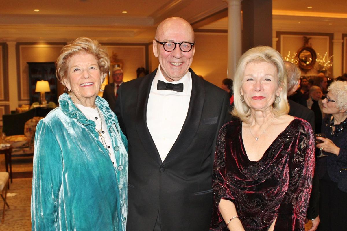 Edes Gilbert, Frank Wallis, Noemi Neidorff