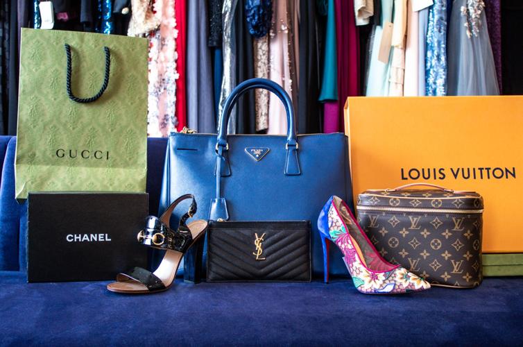 Vintage Louis Vuitton, Gucci, Chanel Handbags & Jewelry Lookbook