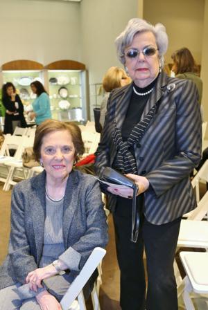 Peggy Ross, Marilyn Shampaine