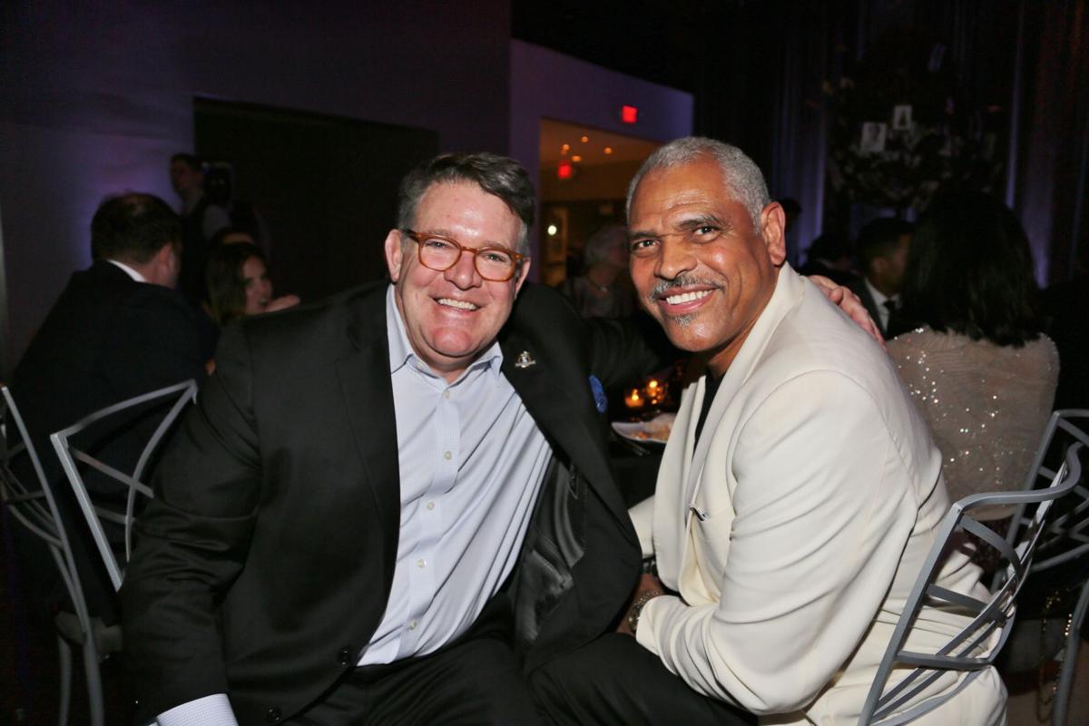 Richard Nix, Arnold Donald