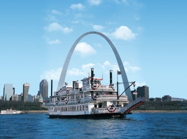 Gateway Arch Riverboat Cruises