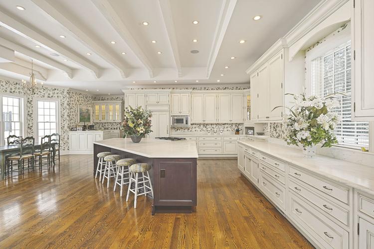 Distinctive Property 2 Maryhill Lane