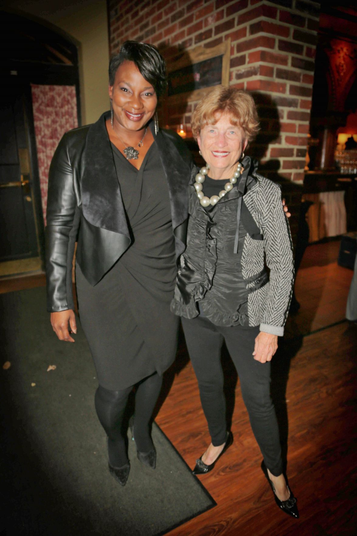 Shenekia Neeks, Suzie Nall