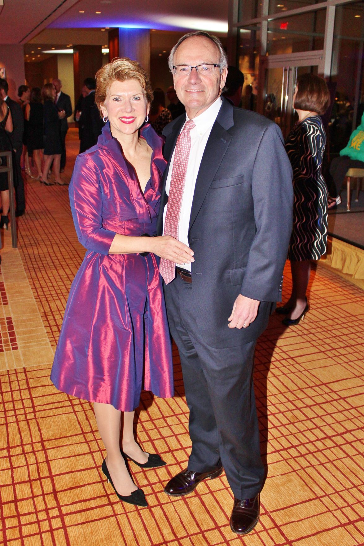 Suzy Besnia, Vic Richey