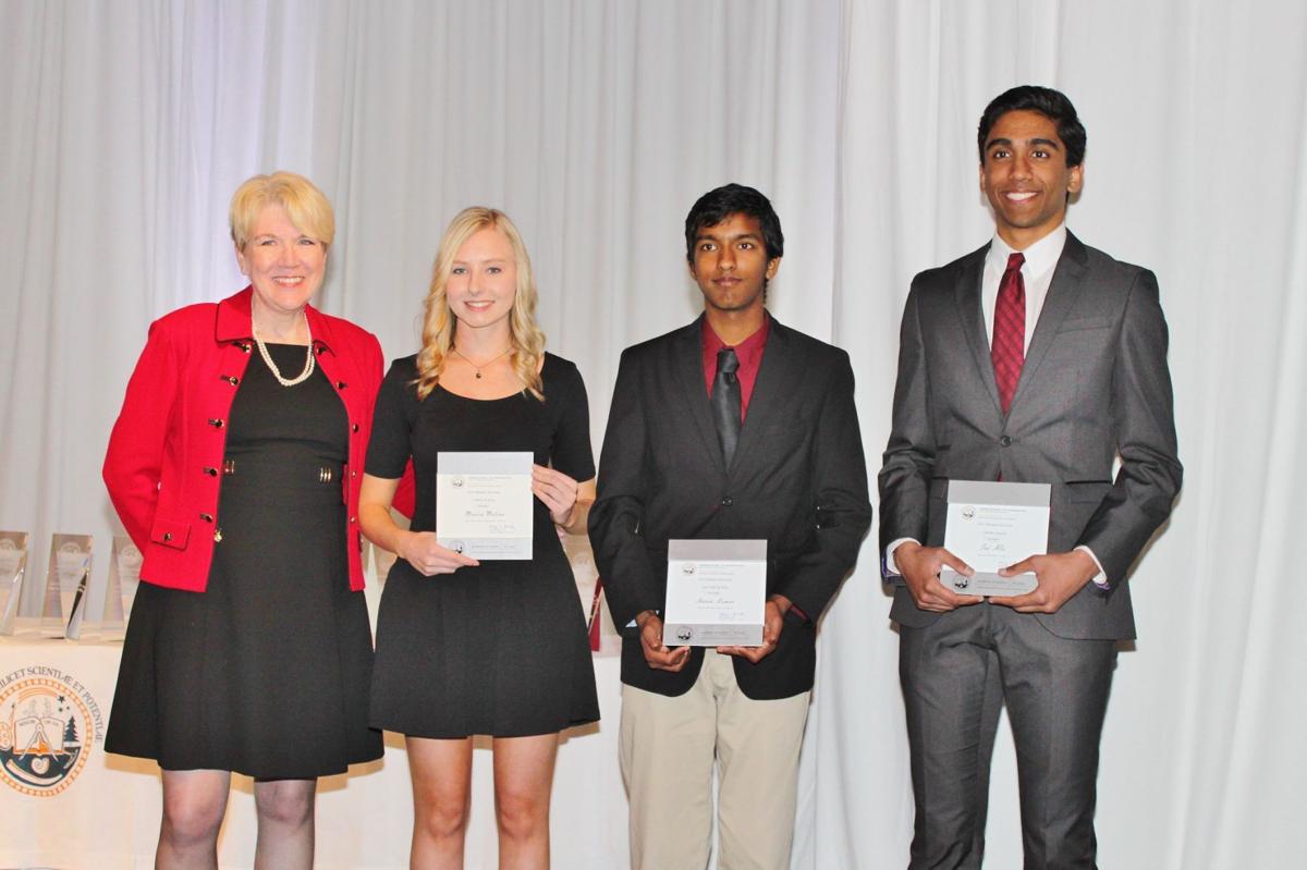 04.07.16-Scientists-Awards-70.JPG