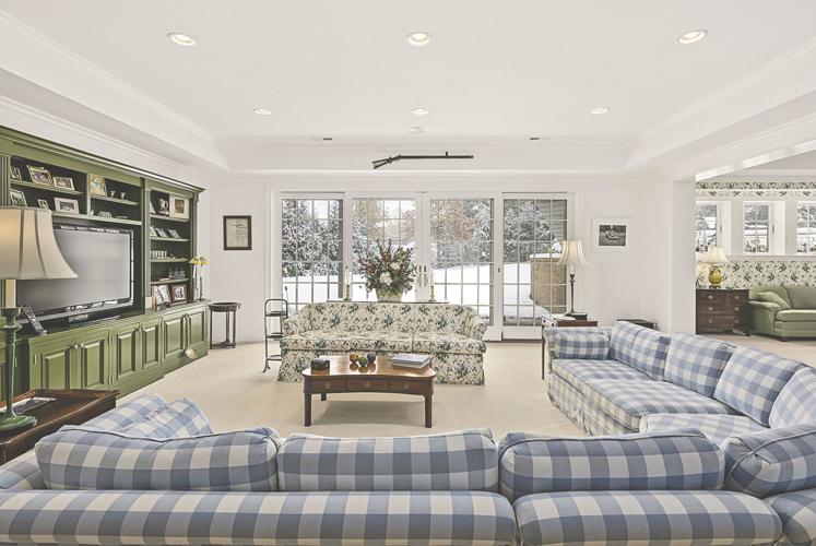 Distinctive Property 2 Maryhill Lane