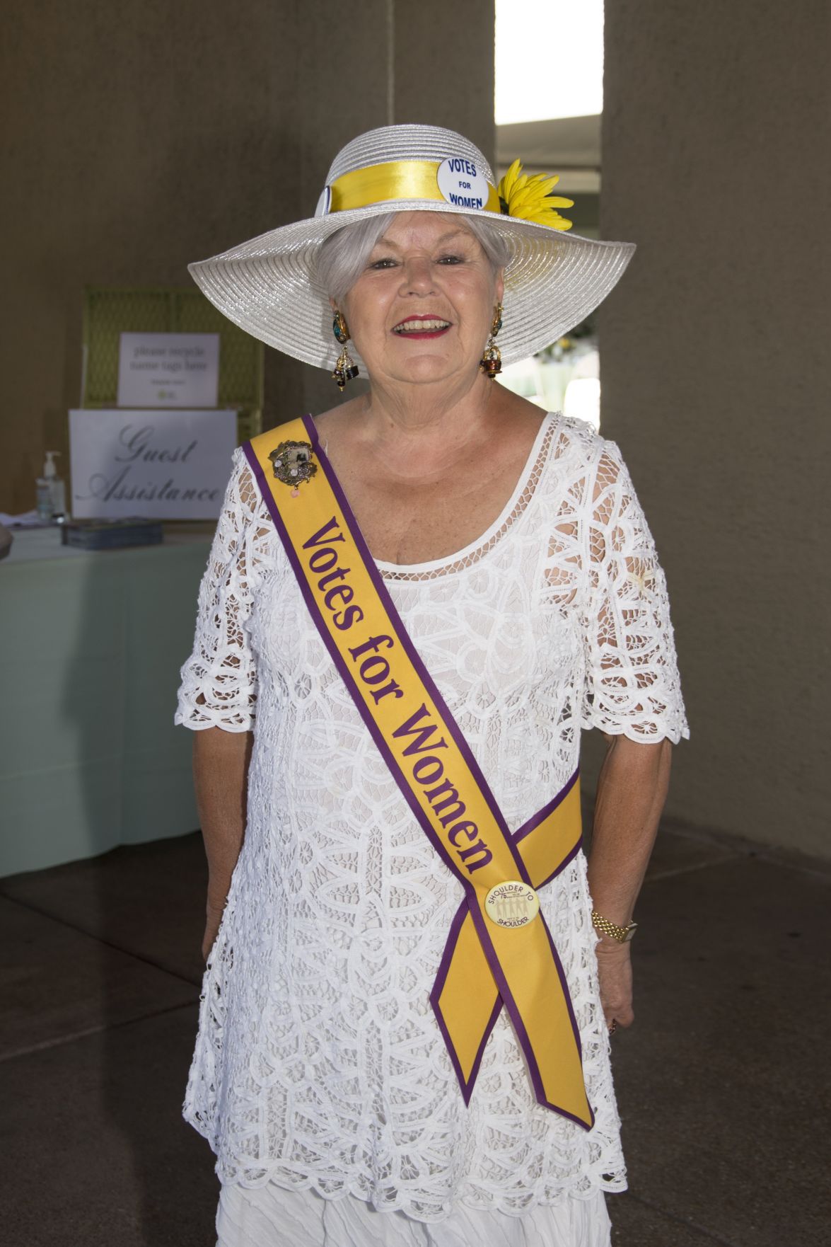 060817HatLuncheon05.JPG