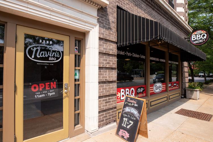 Navin’s BBQ Offers Smoked Meats, Sandwiches and More in St. Louis