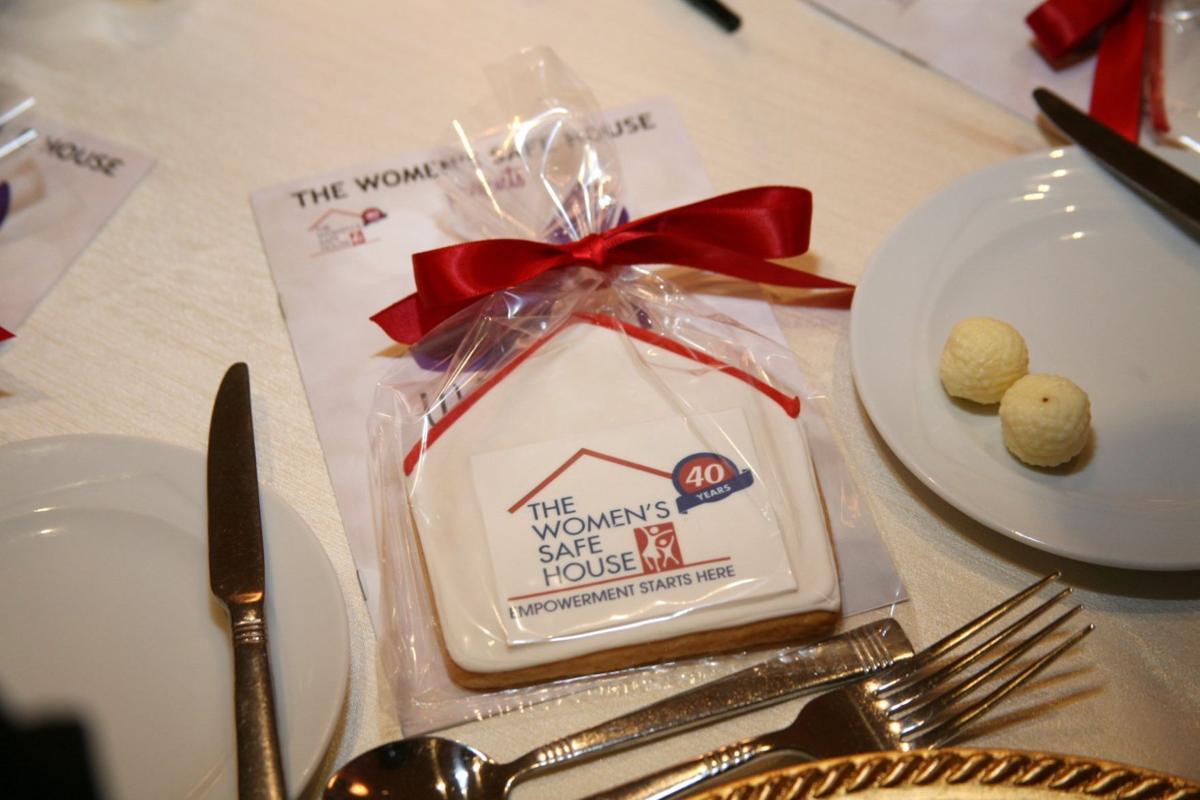 020417WomensSafeHouseGala_02.JPG