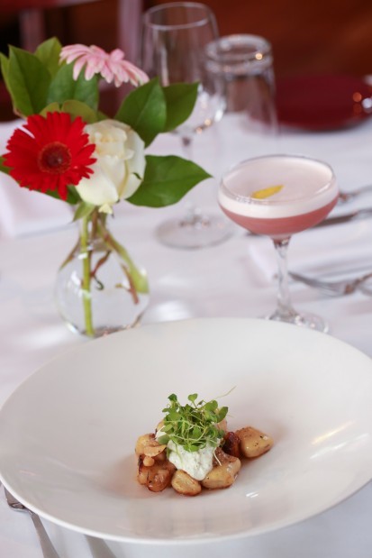 5 Bistro