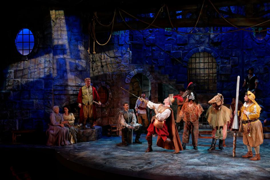 Huge Heart Keeps Man Of La Mancha Timeless In Stages Stellar Rendition Theater Review Features Laduenews Com