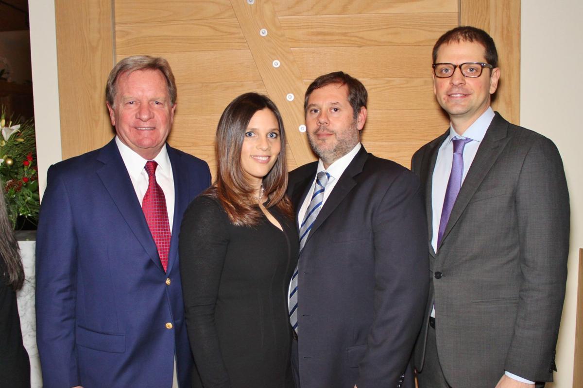 Robert Munsch MD, Lauren Munsch-Dal Farra MD, Brice Dal Farra, Kevin Cloninger Phd