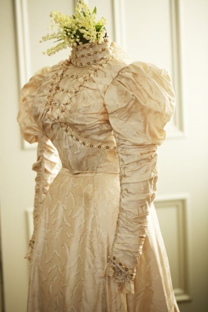 Wedding dress, 1909