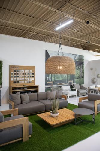 KDR Designer Showrooms provides the finest in outdoor furnishing