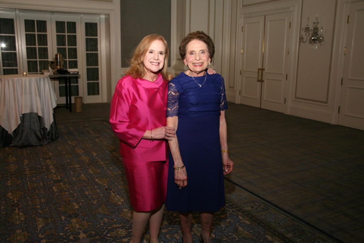 Barbara Shuman, Esther Langsam