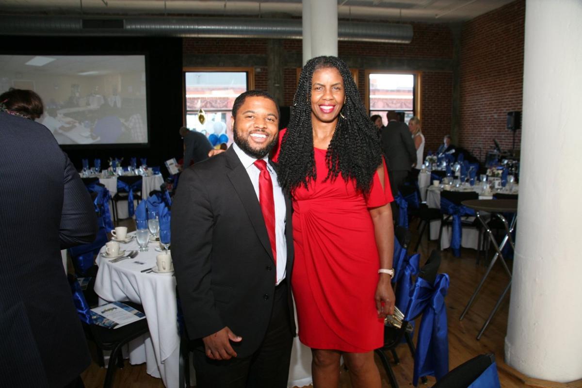 Darryl Jones, Maria Montgomery