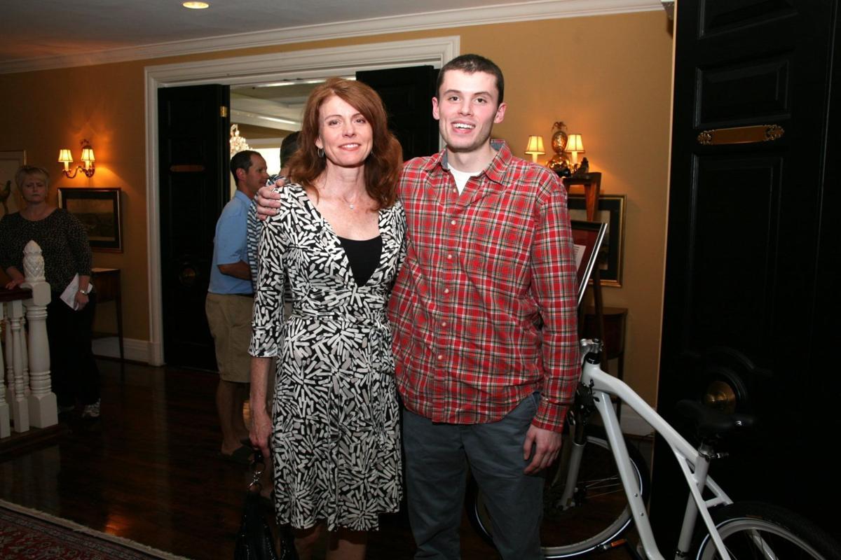 Dena Ladd, Elliot Ladd