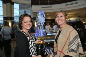 Cindy Schmitt, Diana Croghan