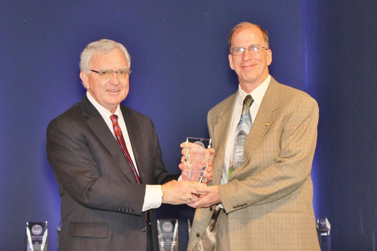 4.6.17-Science-Awards-82.JPG