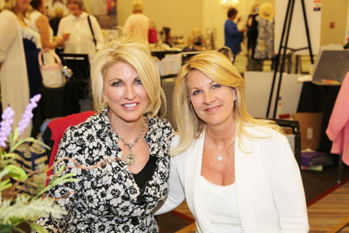 Jana Fleming, Stacy Manno