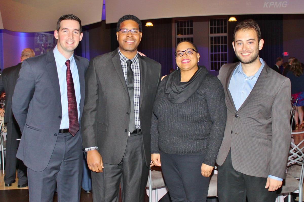 Mike Linneman, Chad Collins, Nicole Greer, Sam Jonesi