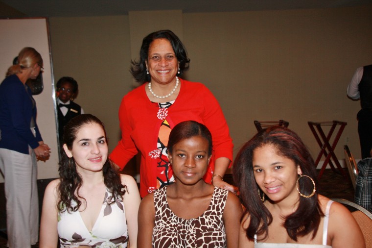 4-21-12VarietyFahsn 104.JPG